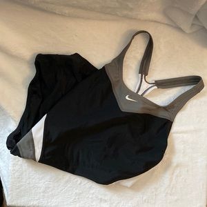 Nike Women’s one piece swim
